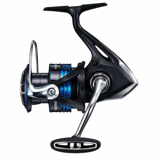 Shimano Nexave FI 3000 spininginė ritė, pilnai matoma kvadratiniame baltame fone
